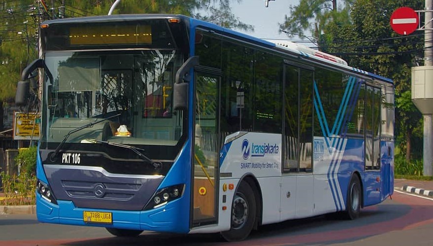 Pasang iklan di Bus Transjakarta