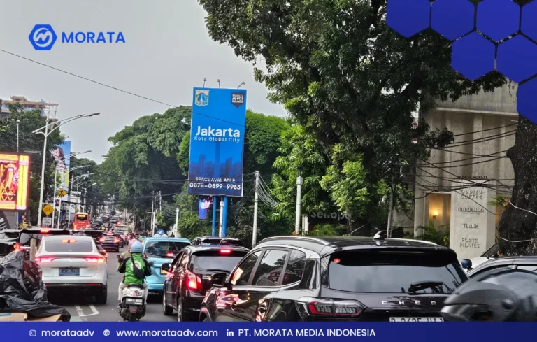 Billboard Jakarta di Jl. Senopati