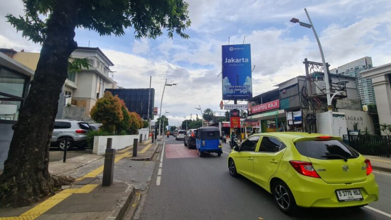 Jenis iklan luar ruangan