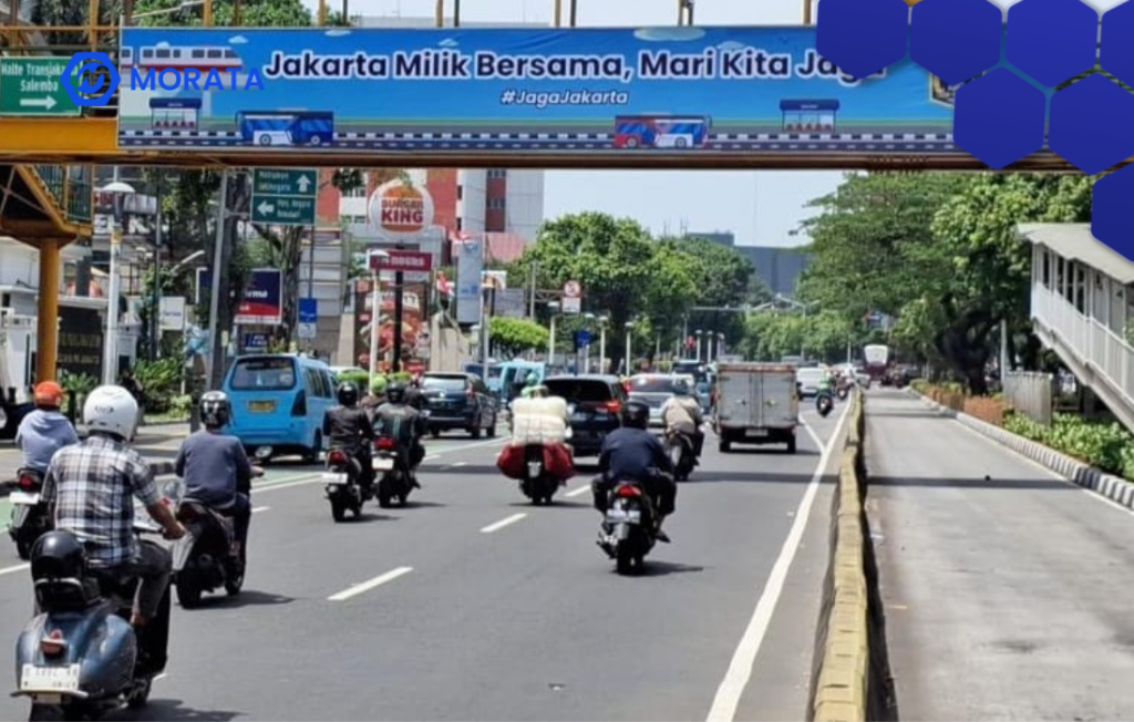 billboard jakarta pusat