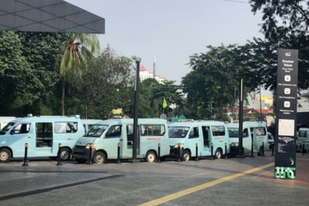 Iklan di Angkot